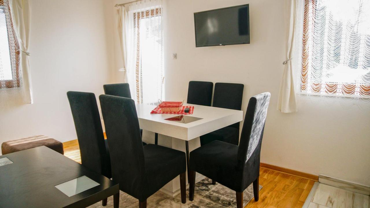Apartment Petrovic Kopaonik Eksteriør billede