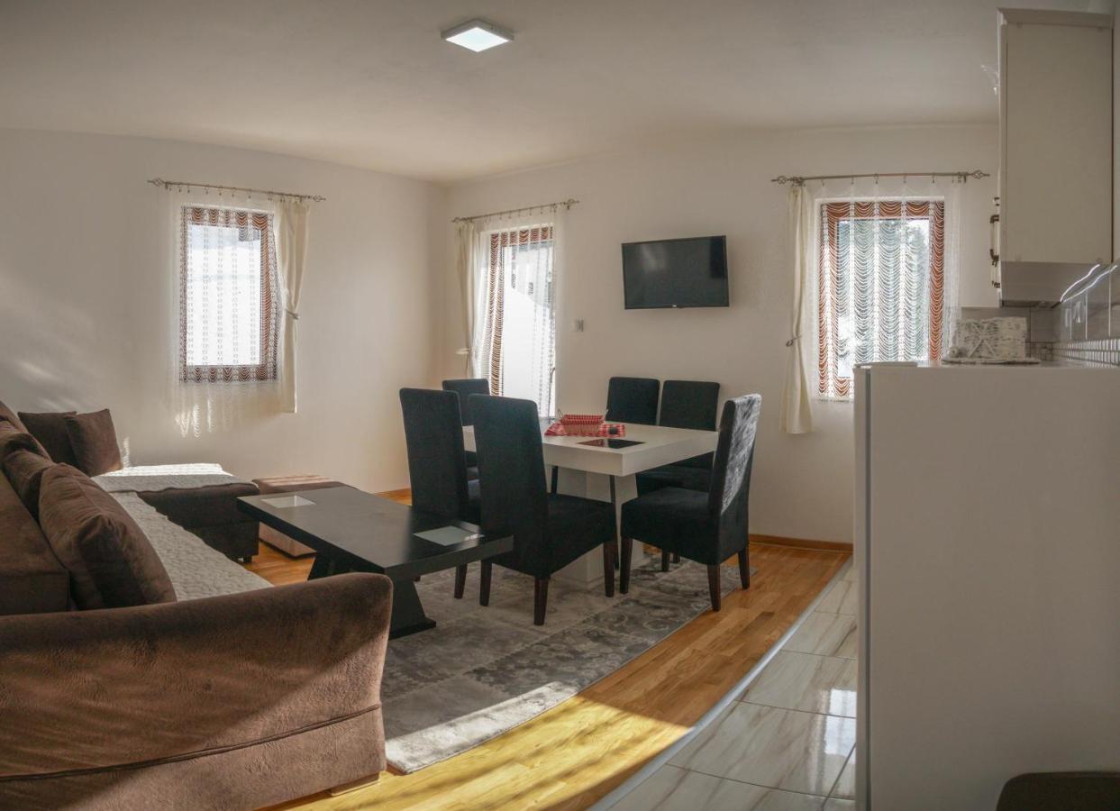 Apartment Petrovic Kopaonik Eksteriør billede
