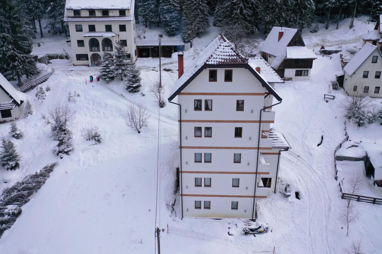 Apartment Petrovic Kopaonik Eksteriør billede